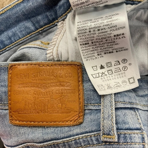 Levi's Premium Milehigh Crop Flare Jean size 25 Light wash- Late To The Game - Picture 9 of 12